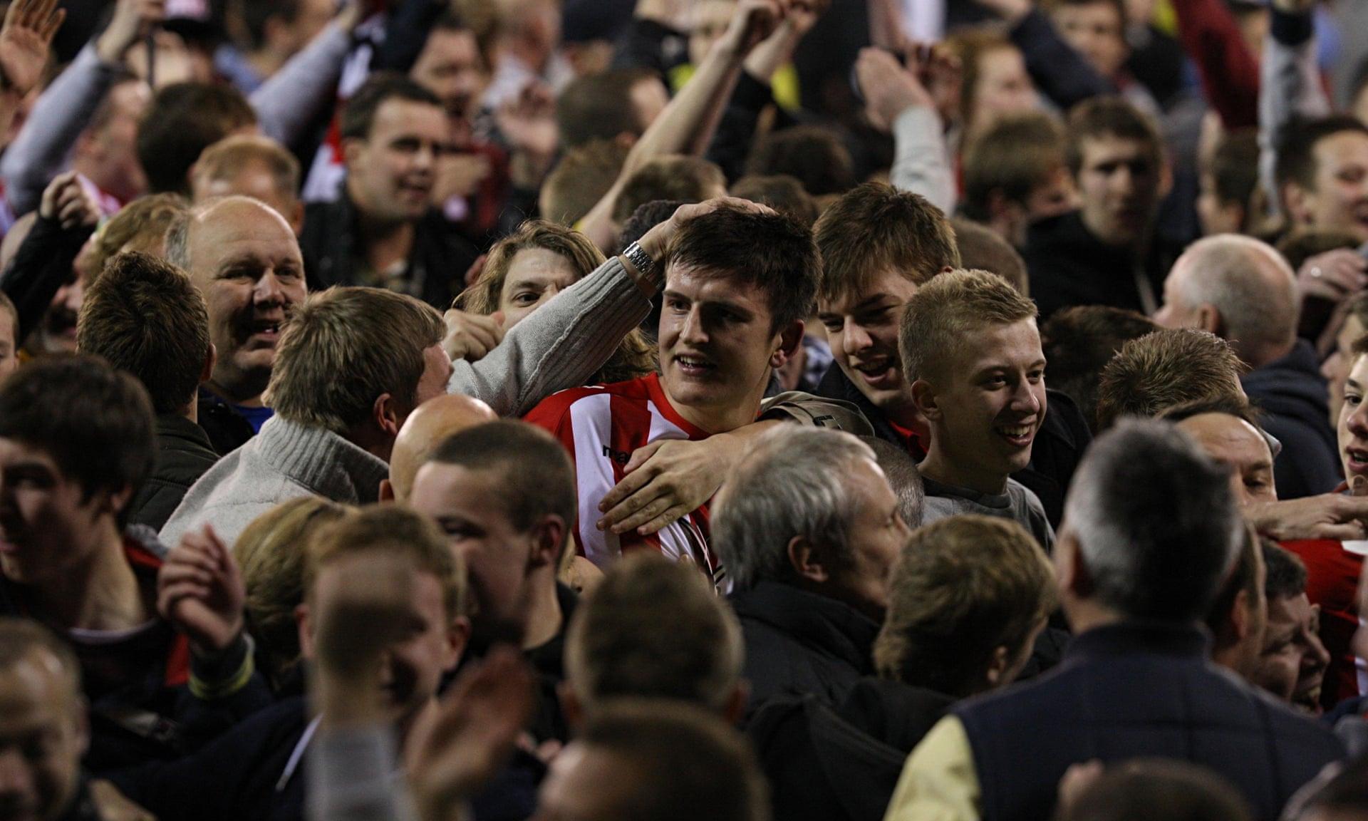 社会各界的 社会各界的